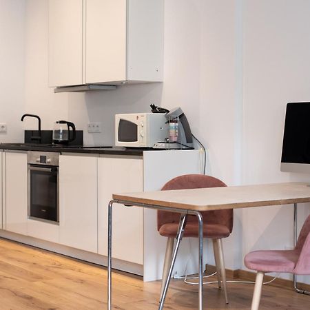 Apartment Mit Parkblick & Massagestuhl Leipzig Buitenkant foto