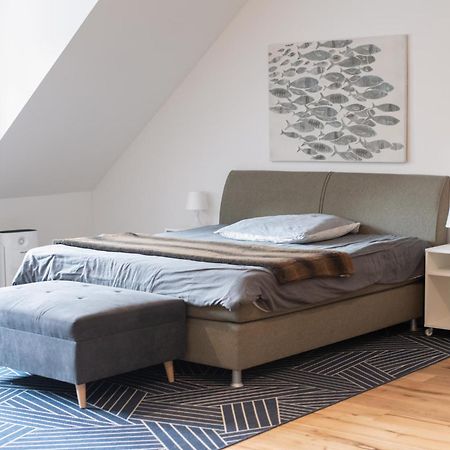 Apartment Mit Parkblick & Massagestuhl Leipzig Buitenkant foto